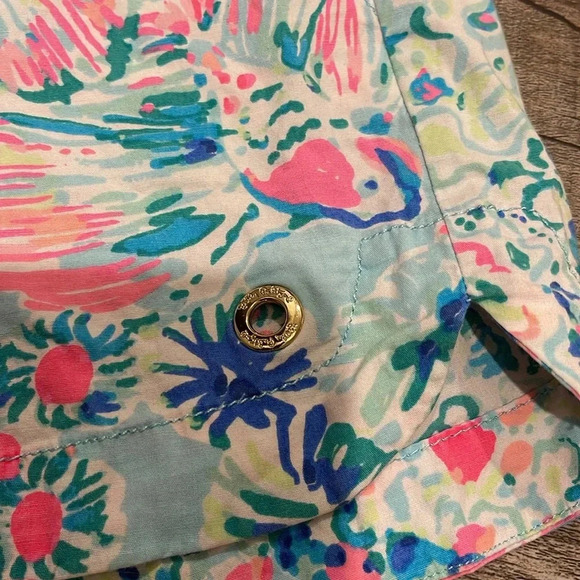 Lilly Pulitzer - Ocean View Shorts - Size Small - Pink/Blue - Good Condition!! - Picture 3 of 8